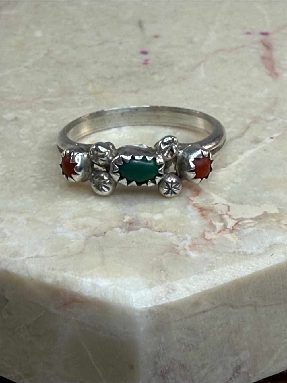 Navajo Indian Sterling Silver Green and Red Stone Floral Accent Ring, Size 7